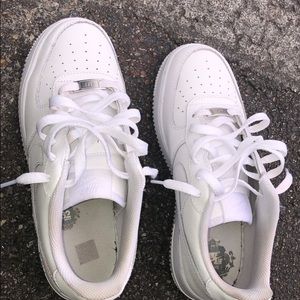 boys white nike air force 1